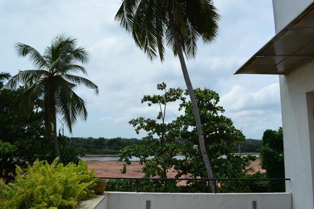 Star Class Comfort In Capital City Battaramulla Room photo