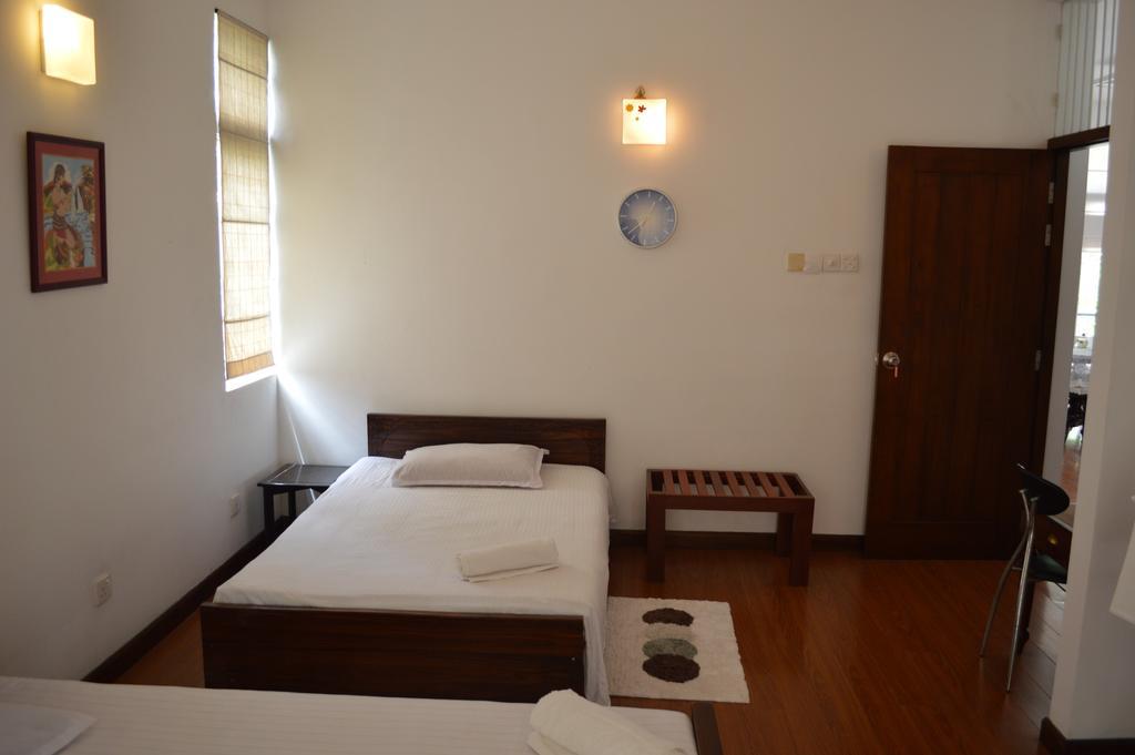 Star Class Comfort In Capital City Battaramulla Room photo